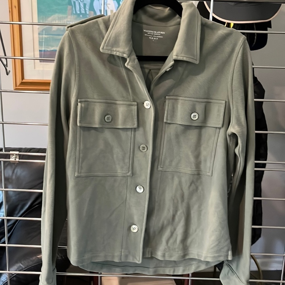 Women’s jacket size S no tag!